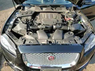 ✅ 2017 Jaguar XJ Portfolio • VIN: SAJWJ2GD3H8W12378 • Лот: 67472455. Опубликован ранее на Copart с пробегом 61 360 миль. Бесплатный доступ к архиву аукционных продаж из США и подробный отчёт об истории автомобиля на DreamBid. Изображение 13.