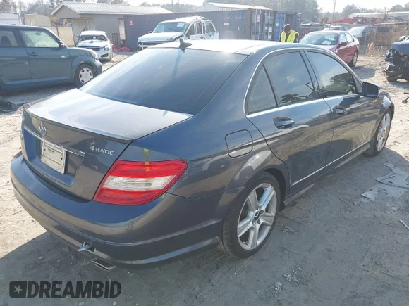 ✅ 2011 Mercedes-Benz C 300 Sport • VIN: WDDGF8BB3BR155494 • Лот: 44337981. Опубліковано раніше на IAAI з пробігом 71 225 миль. Безкоштовний доступ до архіву аукціонних продажів зі США та докладний звіт про історію автомобіля на DreamBid. Зображення 4.