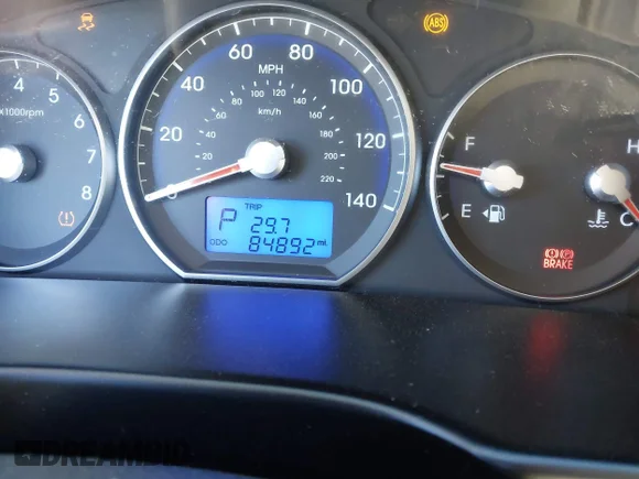 ✅ 2011 Hyundai Santa Fe Limited • VIN: 5XYZKDAG6BG056557 • Lot: 45045170. Wystawiony na IAAI z przebiegiem 84 892 mil. Bezpłatny archiwum sprzedaży aukcyjnych z USA i szczegółowy raport historii pojazdu na DreamBid. Zdjęcie 7.