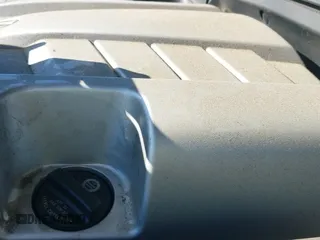 ✅ 2003 Lexus GX 470 • VIN: JTJBT20X830001505 • Lot: 42952749. Wystawiony na IAAI z przebiegiem 229 133 mil. Bezpłatny archiwum sprzedaży aukcyjnych z USA i szczegółowy raport historii pojazdu na DreamBid. Zdjęcie 19.