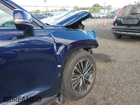 ✅ 2025 Toyota Highlander Hybrid MAX Platinum • VIN: 5TDADAB57SS012055 • Лот: 43428840. Опубліковано раніше на IAAI з пробігом 21 066 миль. Безкоштовний доступ до архіву аукціонних продажів зі США та докладний звіт про історію автомобіля на DreamBid. Зображення 6.