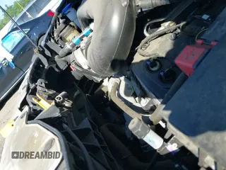 ✅ 2019 Ford Transit Passenger XL • VIN: 1FMZK1CM5KKA29969 • Lot: 42572089. Wystawiony na IAAI z przebiegiem 28 117 mil. Bezpłatny archiwum sprzedaży aukcyjnych z USA i szczegółowy raport historii pojazdu na DreamBid. Zdjęcie 22.