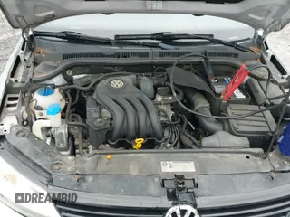 ✅ 2011 Volkswagen Jetta • VIN: 3VW2K7AJ9BM061704 • Lot: 43151017. Wystawiony na IAAI z przebiegiem 183 558 mil. Bezpłatny archiwum sprzedaży aukcyjnych z USA i szczegółowy raport historii pojazdu na DreamBid. Zdjęcie 12.