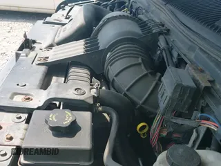 ✅ 2005 Ford Econoline Cargo • VIN: 1FTNE24L45HA67152 • Lot: 42611751. Wystawiony na IAAI z przebiegiem Nie podano. Bezpłatny archiwum sprzedaży aukcyjnych z USA i szczegółowy raport historii pojazdu na DreamBid. Zdjęcie 12.