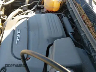 ✅ 2018 Chrysler Pacifica Touring L • VIN: 2C4RC1BG9JR119610 • Лот: 43664373. Опубликован ранее на IAAI с пробегом 126 579 миль. Бесплатный доступ к архиву аукционных продаж из США и подробный отчёт об истории автомобиля на DreamBid. Изображение 20.