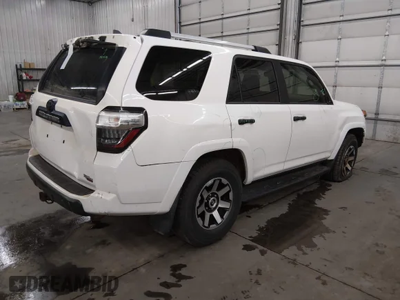✅ 2017 Toyota 4Runner SR5 Premium • VIN: JTEBU5JR4H5422449 • Lot: 44446060. Wystawiony na IAAI z przebiegiem 179 760 mil. Bezpłatny archiwum sprzedaży aukcyjnych z USA i szczegółowy raport historii pojazdu na DreamBid. Zdjęcie 4.