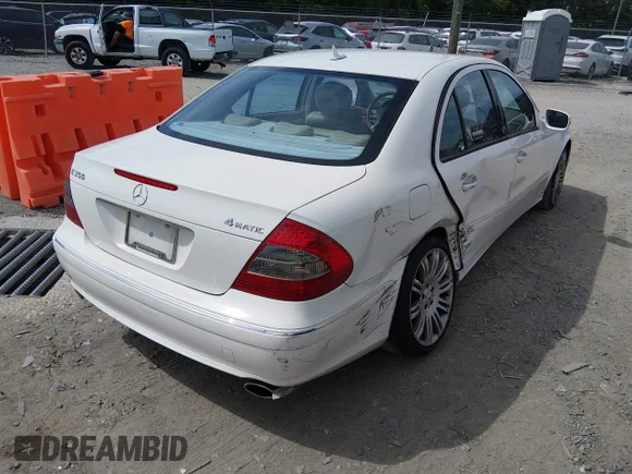 ✅ 2007 Mercedes-Benz E 350 • VIN: WDBUF87X47B150997 • Лот: 45391691. Опубліковано раніше на IAAI з пробігом 211 423 миль. Безкоштовний доступ до архіву аукціонних продажів зі США та докладний звіт про історію автомобіля на DreamBid. Зображення 4.