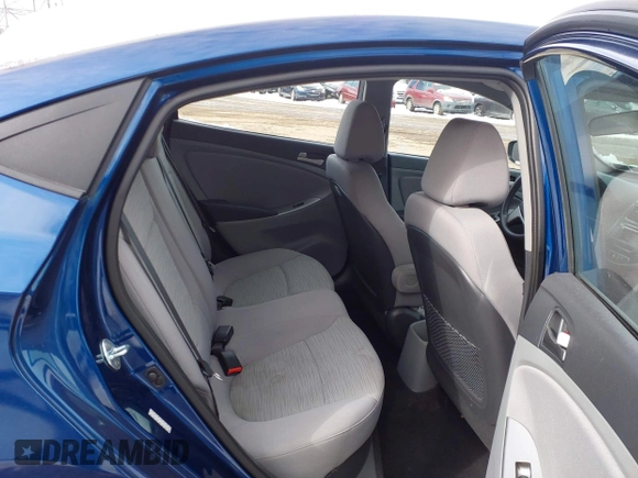 ✅ 2017 Hyundai Accent SE • VIN: KMHCT4AE8HU205555 • Lot: 44207414. Wystawiony na IAAI z przebiegiem 62 111 mil. Bezpłatny archiwum sprzedaży aukcyjnych z USA i szczegółowy raport historii pojazdu na DreamBid. Zdjęcie 8.
