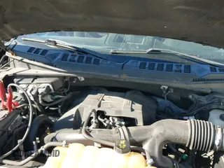 ✅ 2018 Ford F-150 XLT • VIN: 1FTEX1EP8JFB53771 • Lot: 43493529. Wystawiony na IAAI z przebiegiem 196 662 mil. Bezpłatny archiwum sprzedaży aukcyjnych z USA i szczegółowy raport historii pojazdu na DreamBid. Zdjęcie 20.