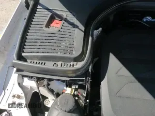 ✅ 2020 Mercedes-Benz GLC 300 • VIN: WDC0G8EB5LF687802 • Lot: 90131025. Listed on Copart with 61,272 mi. Free auction sales archive from the USA and detailed vehicle history report at DreamBid. Image 14.