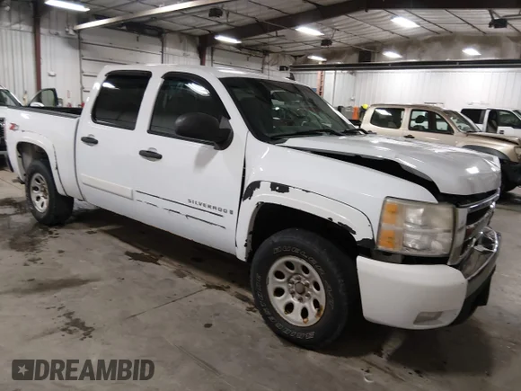 ✅ 2008 Chevrolet Silverado 1500 1LT • VIN: 2GCEK133681217628 • Lot: 45399044. Wystawiony na IAAI z przebiegiem 298 128 mil. Bezpłatny archiwum sprzedaży aukcyjnych z USA i szczegółowy raport historii pojazdu na DreamBid. Zdjęcie 1.