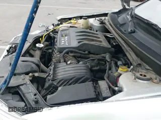 ✅ 2011 Chrysler 200 Limited • VIN: 1C3BC2FB8BN525449 • Lot: 43507382. Listed on IAAI with 122,074 mi. Free auction sales archive from the USA and detailed vehicle history report at DreamBid. Image 20.