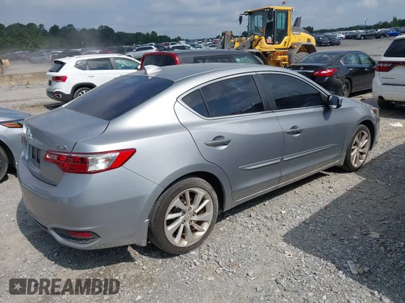 ✅ 2018 Acura ILX • VIN: 19UDE2F38JA000857 • Lot: 45562508. Wystawiony na IAAI z przebiegiem 238 383 mil. Bezpłatny archiwum sprzedaży aukcyjnych z USA i szczegółowy raport historii pojazdu na DreamBid. Zdjęcie 4.