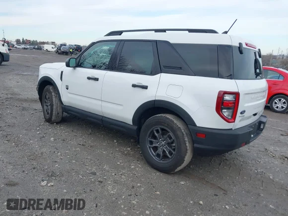 ✅ 2024 Ford Bronco Sport Big Bend • VIN: 3FMCR9B67RRE45742 • Lot: 41849670. Wystawiony na IAAI z przebiegiem 6 132 mil. Bezpłatny archiwum sprzedaży aukcyjnych z USA i szczegółowy raport historii pojazdu na DreamBid. Zdjęcie 3.