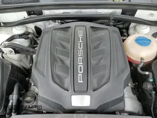 ✅ 2018 Porsche Macan GTS • VIN: WP1AG2A59JLB61239 • Lot: 71205265. Listed on Copart with 72,076 mi. Free auction sales archive from the USA and detailed vehicle history report at DreamBid. Image 14.