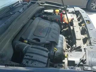 ✅ 2020 Jeep Renegade Latitude • VIN: ZACNJABB6LPL33600 • Lot: 42525219. Wystawiony na IAAI z przebiegiem 97 659 mil. Bezpłatny archiwum sprzedaży aukcyjnych z USA i szczegółowy raport historii pojazdu na DreamBid. Zdjęcie 20.