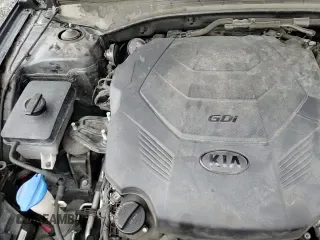 ✅ 2017 Kia Cadenza Premium • VIN: KNALC4J12H5043916 • Lot: 91685675. Wystawiony na Copart z przebiegiem 124 204 mil. Bezpłatny archiwum sprzedaży aukcyjnych z USA i szczegółowy raport historii pojazdu na DreamBid. Zdjęcie 15.