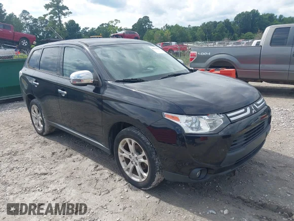 ✅ 2014 Mitsubishi Outlander SE • VIN: JA4AZ3A34EZ000441 • Lot: 45398387. Listed on IAAI with 142,440 mi. Free auction sales archive from the USA and detailed vehicle history report at DreamBid. Image 1.