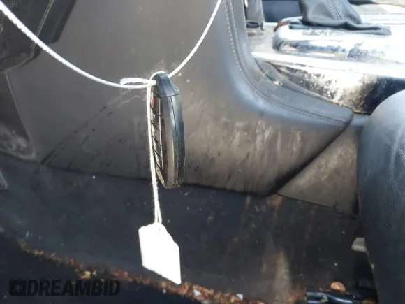 ✅ 2020 Nissan Armada Platinum • VIN: JN8AY2NF2L9361725 • Lot: 41402106. Wystawiony na IAAI z przebiegiem Nie podano. Bezpłatny archiwum sprzedaży aukcyjnych z USA i szczegółowy raport historii pojazdu na DreamBid. Zdjęcie 11.