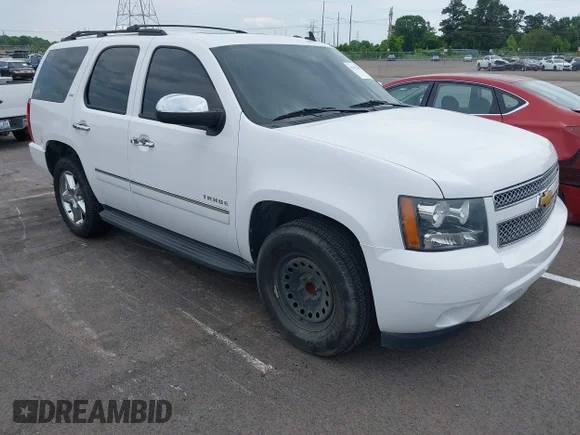 ✅ 2012 Chevrolet Tahoe LTZ • VIN: 1GNSCCE00CR274963 • Lot: 45152001. Wystawiony na IAAI z przebiegiem 212 299 mil. Bezpłatny archiwum sprzedaży aukcyjnych z USA i szczegółowy raport historii pojazdu na DreamBid. Zdjęcie 1.