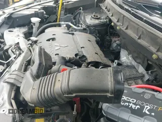 ✅ 2021 Mitsubishi Outlander ES • VIN: JA4APUAU5MU035229 • Lot: 43177843. Listed on IAAI with 61,096 mi. Free auction sales archive from the USA and detailed vehicle history report at DreamBid. Image 20.