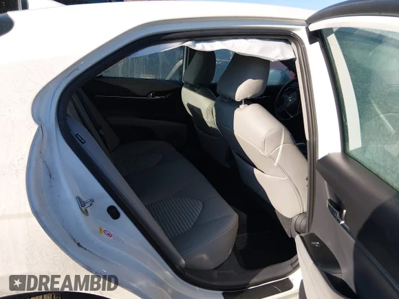 ✅ 2019 Toyota Camry LE • VIN: 4T1B11HK9KU722690 • Lot: 44391073. Wystawiony na IAAI z przebiegiem 61 062 mil. Bezpłatny archiwum sprzedaży aukcyjnych z USA i szczegółowy raport historii pojazdu na DreamBid. Zdjęcie 8.