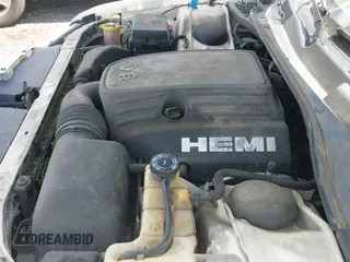 ✅ 2010 Chrysler 300 C Hemi • VIN: 2C3CA6CT6AH114461 • Лот: 41779993. Опубликован ранее на IAAI с пробегом 126 898 миль. Бесплатный доступ к архиву аукционных продаж из США и подробный отчёт об истории автомобиля на DreamBid. Изображение 12.