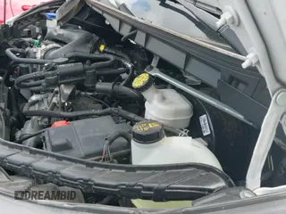 ✅ 2024 Ford Transit Cargo • VIN: 1FTBR1C86RKA92271 • Lot: 43085380. Wystawiony na IAAI z przebiegiem 11 088 mil. Bezpłatny archiwum sprzedaży aukcyjnych z USA i szczegółowy raport historii pojazdu na DreamBid. Zdjęcie 21.