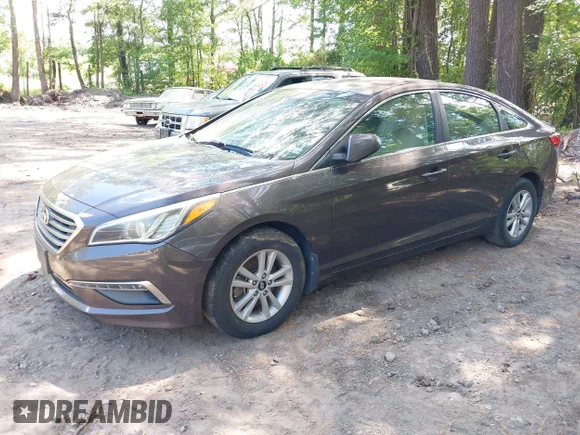 ✅ 2015 Hyundai Sonata SE • VIN: 5NPE24AFXFH105411 • Lot: 42554447. Wystawiony na IAAI z przebiegiem 142 323 mil. Bezpłatny archiwum sprzedaży aukcyjnych z USA i szczegółowy raport historii pojazdu na DreamBid. Zdjęcie 2.