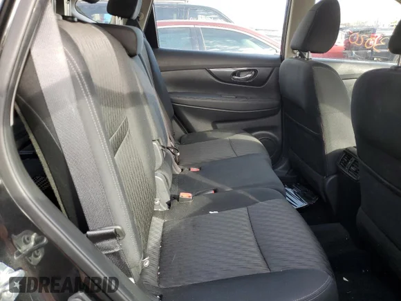 ✅ 2018 Nissan Rogue SV • VIN: KNMAT2MT4JP574802 • Lot: 69135882. Wystawiony na Copart z przebiegiem 130 202 mil. Bezpłatny archiwum sprzedaży aukcyjnych z USA i szczegółowy raport historii pojazdu na DreamBid. Zdjęcie 6.