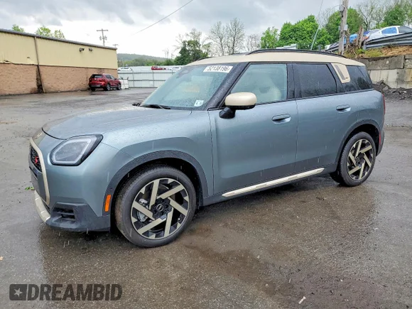 ✅ 2026 MINI Countryman S • VIN: WMZ23GA05T7U53923 • Lot: 52138196. Wystawiony na Copart z przebiegiem 92 mil. Bezpłatny archiwum sprzedaży aukcyjnych z USA i szczegółowy raport historii pojazdu na DreamBid. Zdjęcie 1.
