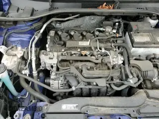 ✅ 2022 Toyota Corolla Cross LE • VIN: 7MUCAAAG5NV014398 • Лот: 81960605. Опубликован ранее на Copart с пробегом 81 140 миль. Бесплатный доступ к архиву аукционных продаж из США и подробный отчёт об истории автомобиля на DreamBid. Изображение 16.