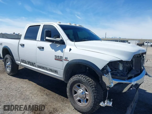 ✅ 2018 Ram 2500 Tradesman • VIN: 3C6UR5CL1JG341311 • Лот: 41574252. Опубликован ранее на IAAI с пробегом 117 635 миль. Бесплатный доступ к архиву аукционных продаж из США и подробный отчёт об истории автомобиля на DreamBid. Изображение 1.