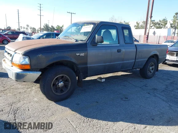 ✅ 2000 Ford Ranger XL • VIN: 1FTYR14V3YPA48275 • Lot: 41302401. Listed on IAAI with 186,497 mi. Free auction sales archive from the USA and detailed vehicle history report at DreamBid. Image 2.