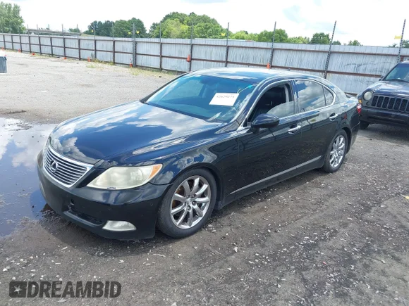 ✅ 2007 Lexus LS 460 • VIN: JTHBL46FX75048099 • Лот: 42629275. Опубліковано раніше на IAAI з пробігом 220 045 миль. Безкоштовний доступ до архіву аукціонних продажів зі США та докладний звіт про історію автомобіля на DreamBid. Зображення 19.