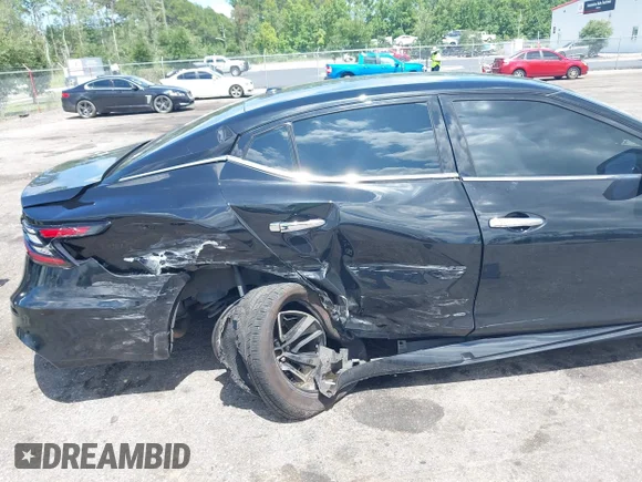 ✅ 2019 Nissan Maxima SV • VIN: 1N4AA6AV1KC380049 • Lot: 42759900. Wystawiony na IAAI z przebiegiem 153 157 mil. Bezpłatny archiwum sprzedaży aukcyjnych z USA i szczegółowy raport historii pojazdu na DreamBid. Zdjęcie 6.