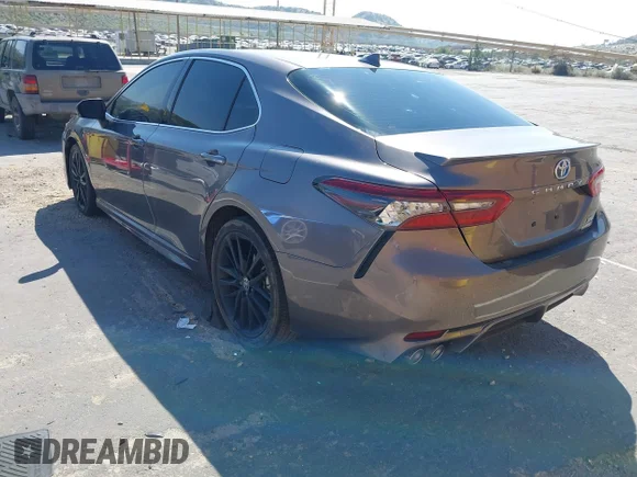✅ 2023 Toyota Camry Hybrid XSE • VIN: 4T1K31AK5PU620198 • Lot: 44693806. Wystawiony na IAAI z przebiegiem 20 022 mil. Bezpłatny archiwum sprzedaży aukcyjnych z USA i szczegółowy raport historii pojazdu na DreamBid. Zdjęcie 3.