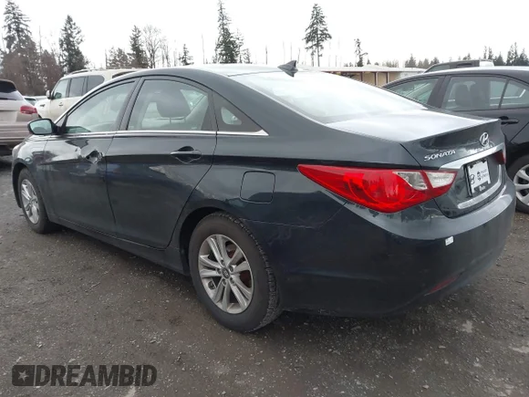 ✅ 2013 Hyundai Sonata GLS • VIN: 5NPEB4AC6DH783947 • Lot: 44523561. Wystawiony na IAAI z przebiegiem 111 584 mil. Bezpłatny archiwum sprzedaży aukcyjnych z USA i szczegółowy raport historii pojazdu na DreamBid. Zdjęcie 3.