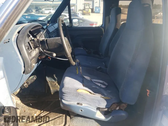 ✅ 1997 Ford F-250 • VIN: 1FTHX26H7VEB07077 • Lot: 75076324. Wystawiony na Copart z przebiegiem 126 666 mil. Bezpłatny archiwum sprzedaży aukcyjnych z USA i szczegółowy raport historii pojazdu na DreamBid. Zdjęcie 7.