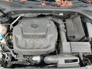 ✅ 2018 Volkswagen Passat S • VIN: 1VWAA7A36JC015344 • Лот: 82348465. Опубликован ранее на Copart с пробегом 93 068 миль. Бесплатный доступ к архиву аукционных продаж из США и подробный отчёт об истории автомобиля на DreamBid. Изображение 13.