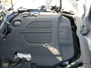 ✅ 2017 Jaguar F-Type R • VIN: SAJWJ6DL6HMK40951 • Лот: 41160162. Опубликован ранее на IAAI с пробегом 37 246 миль. Бесплатный доступ к архиву аукционных продаж из США и подробный отчёт об истории автомобиля на DreamBid. Изображение 24.