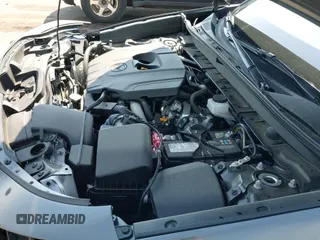 ✅ 2024 Mazda CX-30 S Premium • VIN: 3MVDMBDM6RM627793 • Lot: 42426938. Wystawiony na IAAI z przebiegiem 15 184 mil. Bezpłatny archiwum sprzedaży aukcyjnych z USA i szczegółowy raport historii pojazdu na DreamBid. Zdjęcie 19.