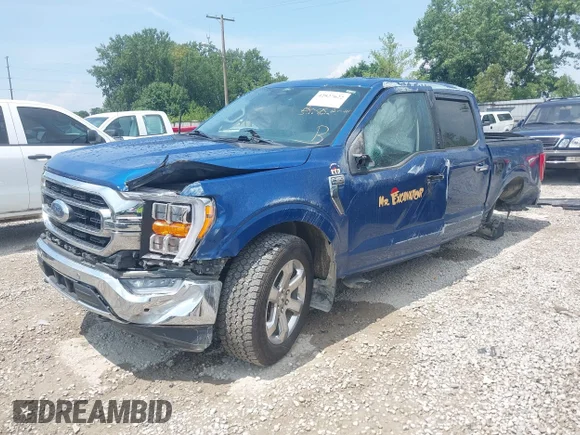 ✅ 2022 Ford F-150 XL • VIN: 1FTFW1E88NKD97983 • Lot: 42827622. Wystawiony na IAAI z przebiegiem 86 393 mil. Bezpłatny archiwum sprzedaży aukcyjnych z USA i szczegółowy raport historii pojazdu na DreamBid. Zdjęcie 2.