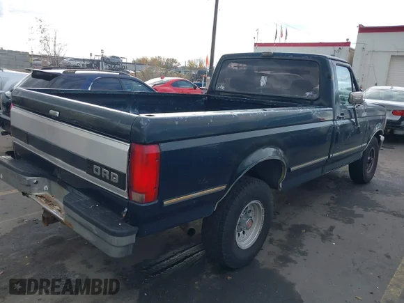 ✅ 1992 Ford F-150 • VIN: 2FTEF14NXNCA96719 • Lot: 43714838. Wystawiony na IAAI z przebiegiem 186 725 mil. Bezpłatny archiwum sprzedaży aukcyjnych z USA i szczegółowy raport historii pojazdu na DreamBid. Zdjęcie 4.