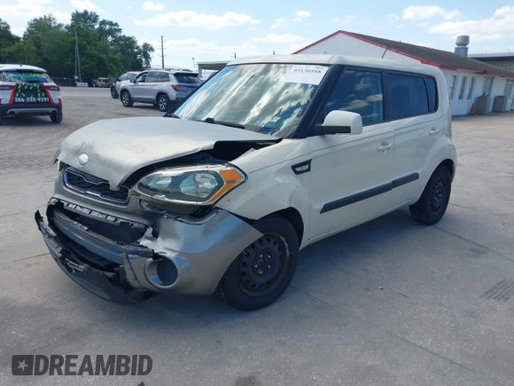 ✅ 2012 Kia Soul • VIN: KNDJT2A57C7422294 • Lot: 45136588. Wystawiony na IAAI z przebiegiem 182 305 mil. Bezpłatny archiwum sprzedaży aukcyjnych z USA i szczegółowy raport historii pojazdu na DreamBid. Zdjęcie 2.