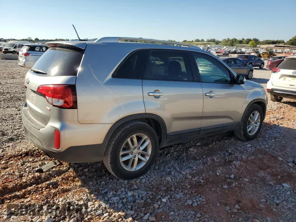 ✅ 2014 Kia Sorento LX • VIN: 5XYKT3A63EG448593 • Лот: 74697394. Опубликован ранее на Copart с пробегом 113 419 миль. Бесплатный доступ к архиву аукционных продаж из США и подробный отчёт об истории автомобиля на DreamBid. Изображение 3.