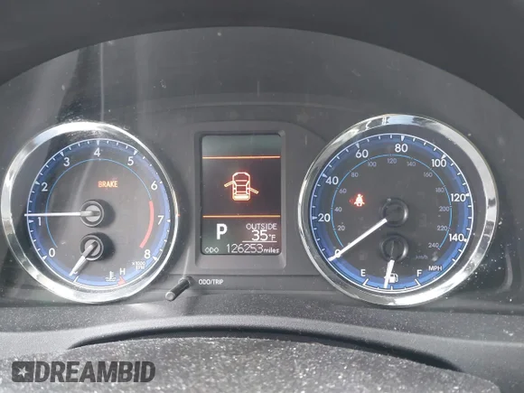 ✅ 2019 Toyota Corolla SE • VIN: 2T1BURHE6KC235724 • Лот: 44298121. Опубликован ранее на IAAI с пробегом 126 253 миль. Бесплатный доступ к архиву аукционных продаж из США и подробный отчёт об истории автомобиля на DreamBid. Изображение 7.