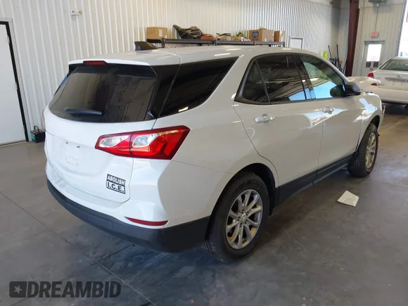✅ 2019 Chevrolet Equinox LS • VIN: 2GNAXSEVXK6145774 • Lot: 44487496. Wystawiony na IAAI z przebiegiem 162 054 mil. Bezpłatny archiwum sprzedaży aukcyjnych z USA i szczegółowy raport historii pojazdu na DreamBid. Zdjęcie 4.