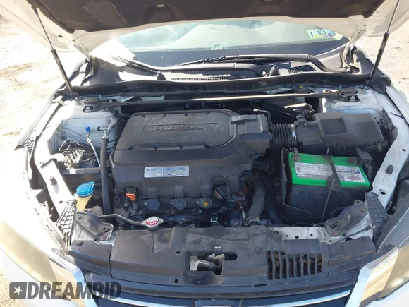 ✅ 2015 Honda Accord EX-L • VIN: 1HGCR3F8XFA012758 • Lot: 44584253. Wystawiony na IAAI z przebiegiem 112 955 mil. Bezpłatny archiwum sprzedaży aukcyjnych z USA i szczegółowy raport historii pojazdu na DreamBid. Zdjęcie 10.