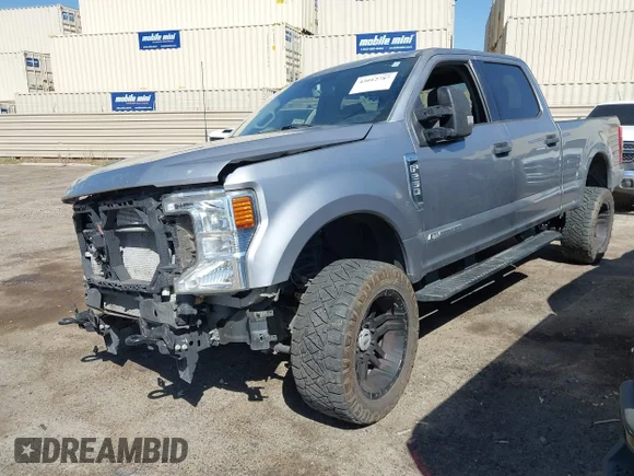 ✅ 2021 Ford F-250 XL • VIN: 1FT7W2BT5MED93437 • Lot: 43012787. Wystawiony na IAAI z przebiegiem 94 136 mil. Bezpłatny archiwum sprzedaży aukcyjnych z USA i szczegółowy raport historii pojazdu na DreamBid. Zdjęcie 2.